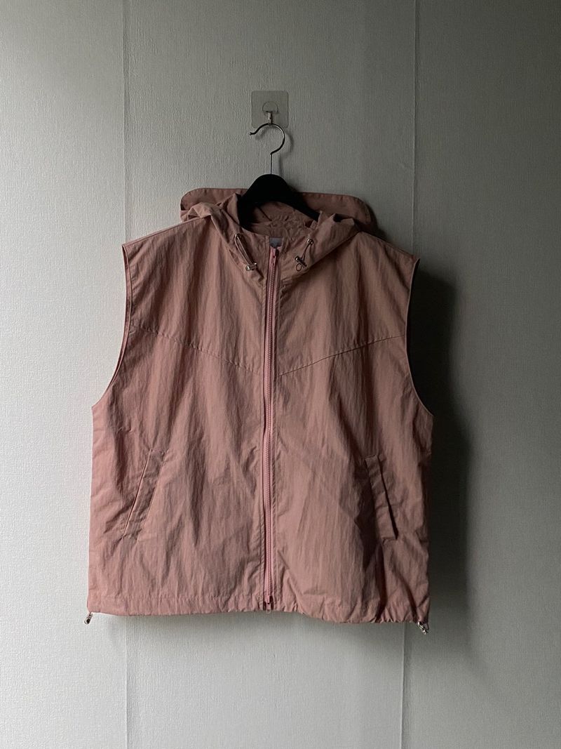Cap Hooded Nylon Vest 4C