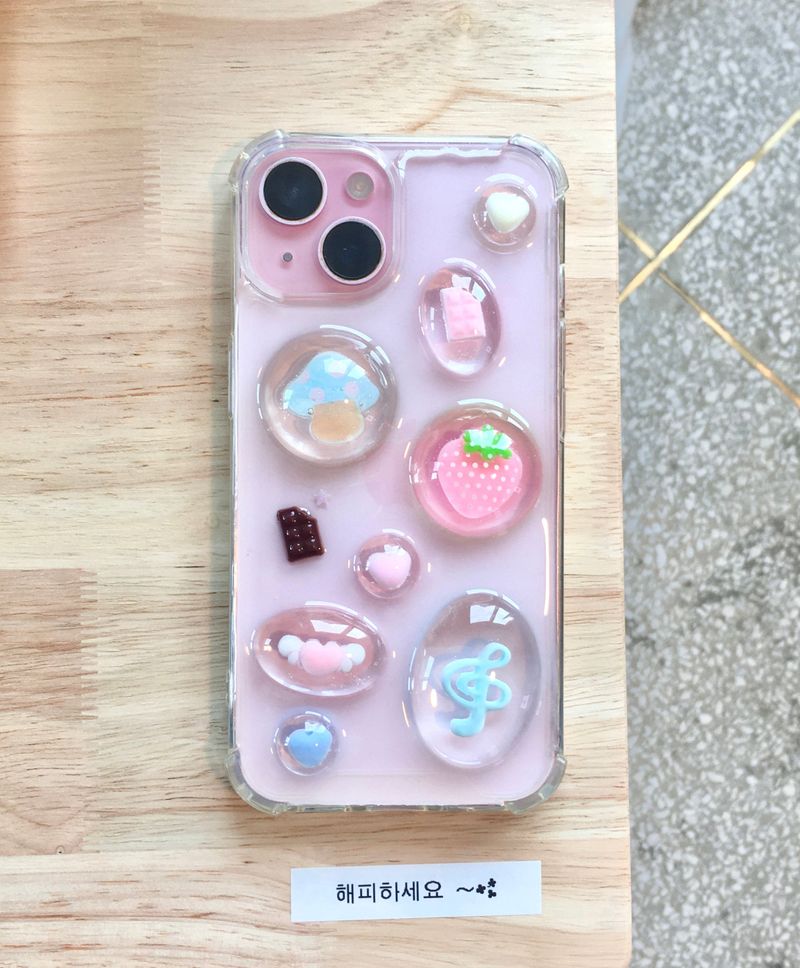 dangdoroom（ダンドルーム）の「[MADE] チョコストロベリーメロディレジンケース（スマホグッズ/小物）」