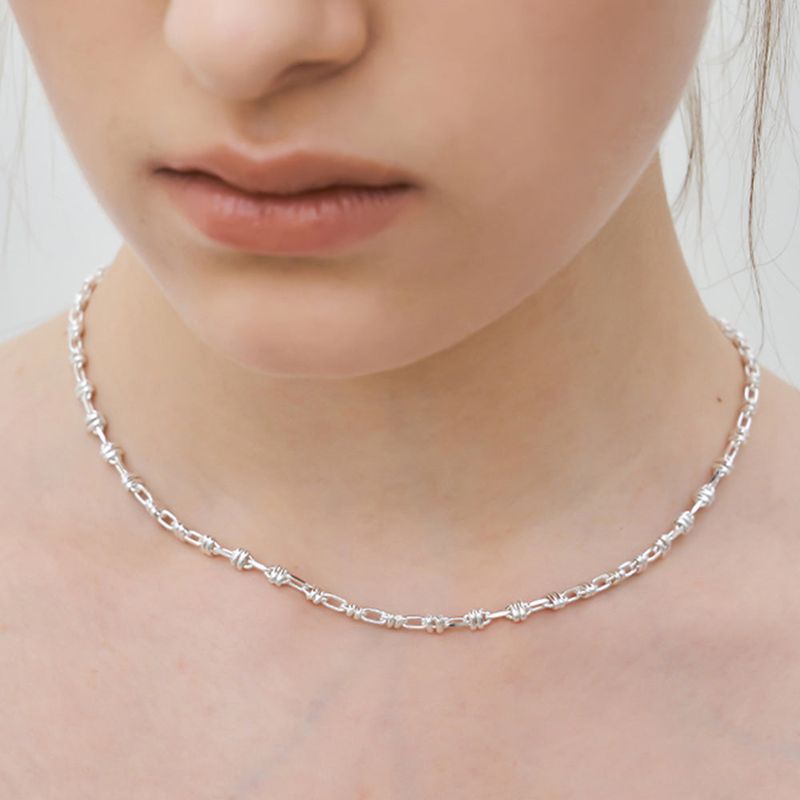 FLIT(フィリット)の「LAYERED KNOT NECKLACE (SILVER)(Accessories)」