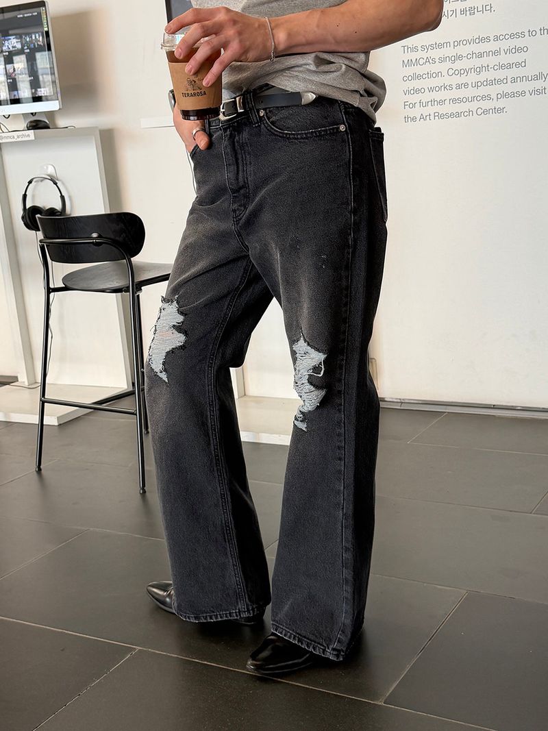 Destroyed flare denim pants(Black)