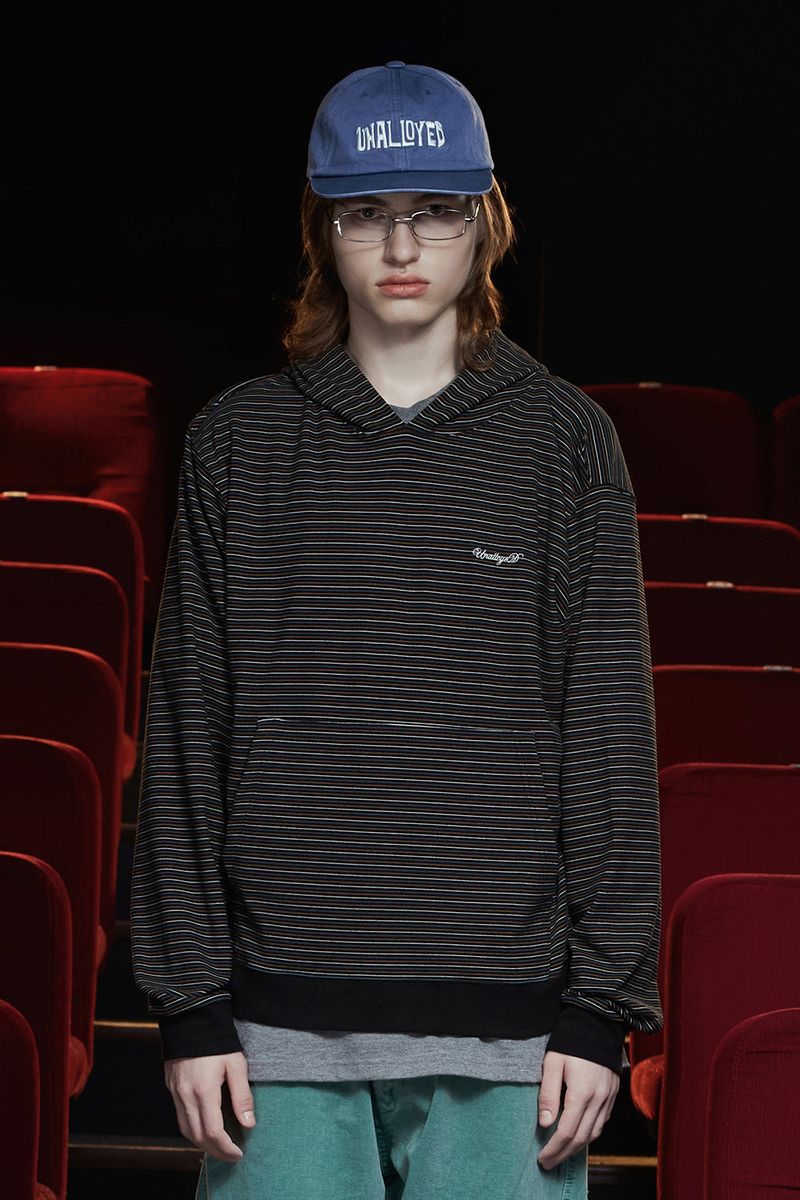 UNALLOYED（アナロイド）の「STRIPE LOGO HOODIE / BLACK（Tops）」