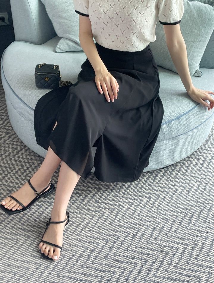 Charlene Two-Slit Banding Flare Skirt