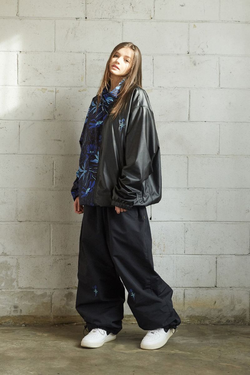 BSR2223FWJK062 J-BLUE FLOWER JACKET BLACK