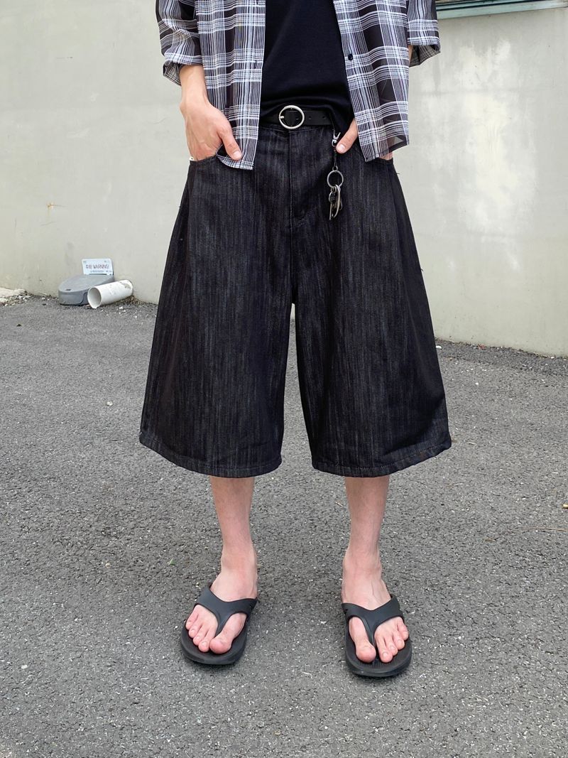 SSROOM(エスエスルーム)の「cord pintuck birthplace Bermuda pants (black)(Pants)」