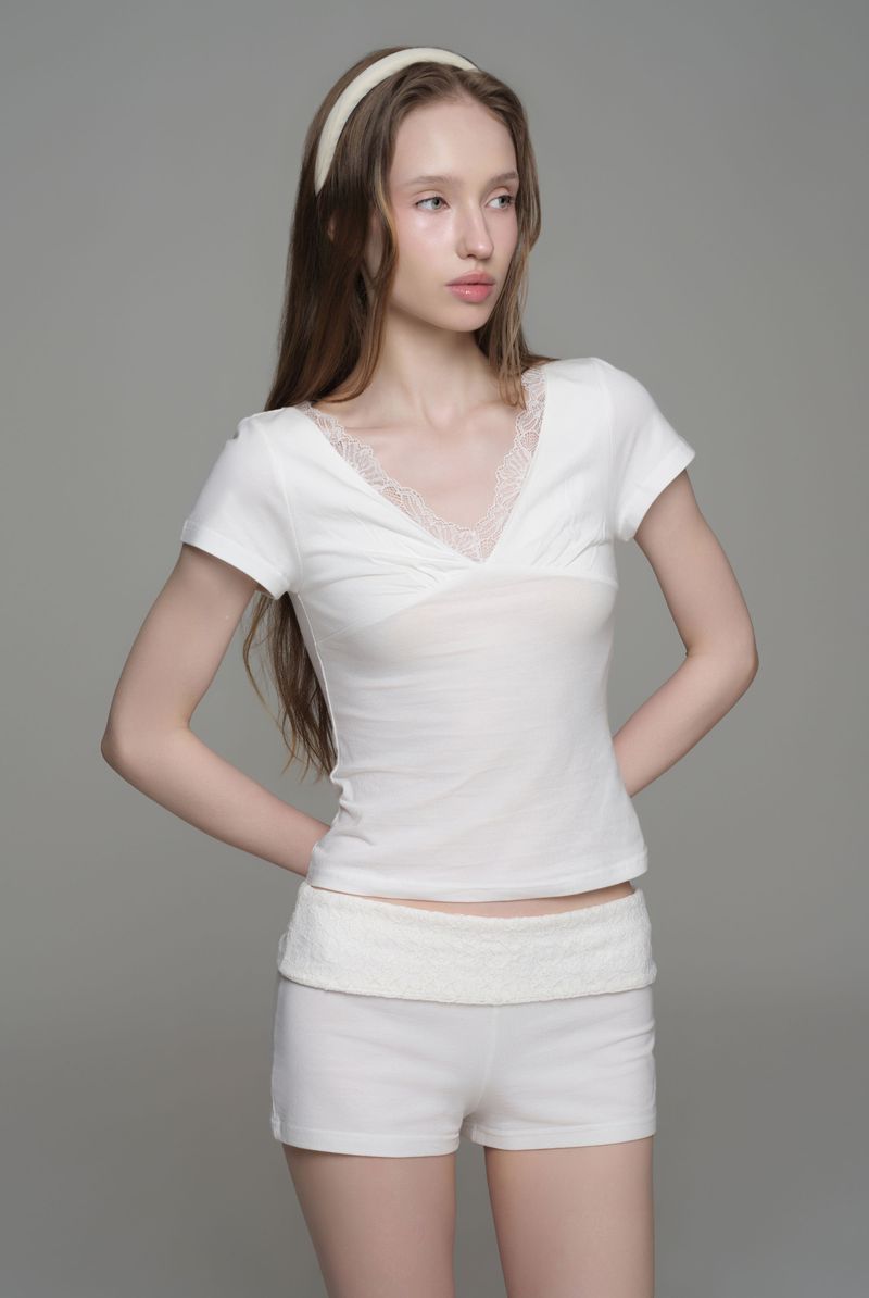Rose tea lace v top, Ivory