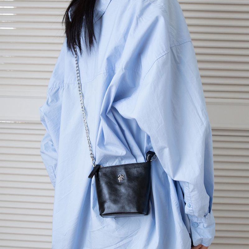leather mignon bag - black strap - ( cowleather, chain)