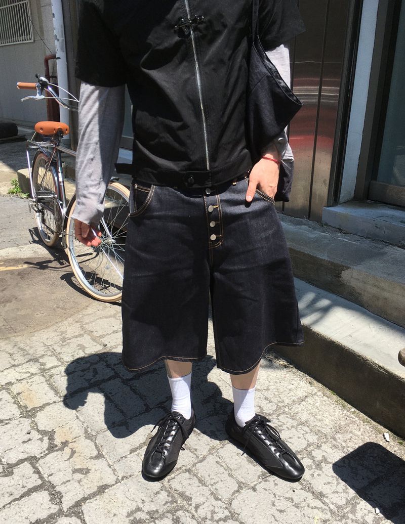 No.1753 BF non fade bermuda SHORTS