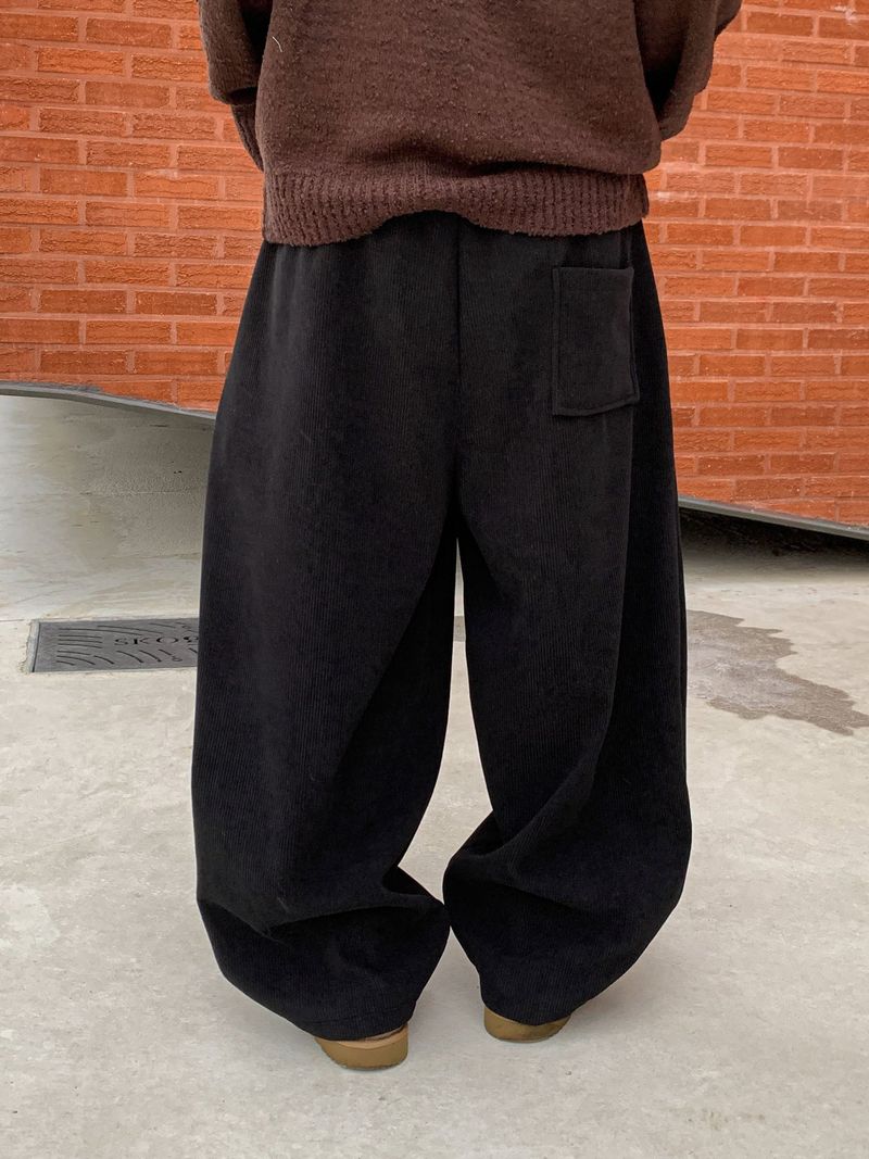 Corduroy two-tuck balloon wide pants