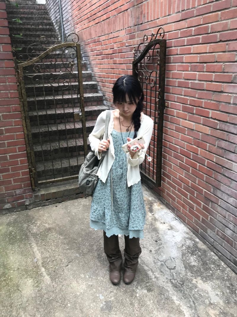 kitsa vintage flower ops 
