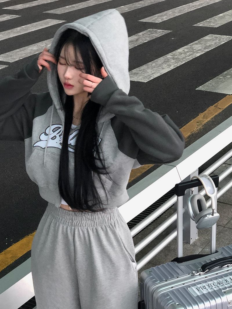 [BELLIDE MADE] Post Raglan Cropped Wool Zip-Up Hooded Zip-Up