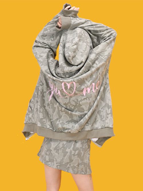 KUO（クーオ）の「kiki camo hood (3color)（Tops）」