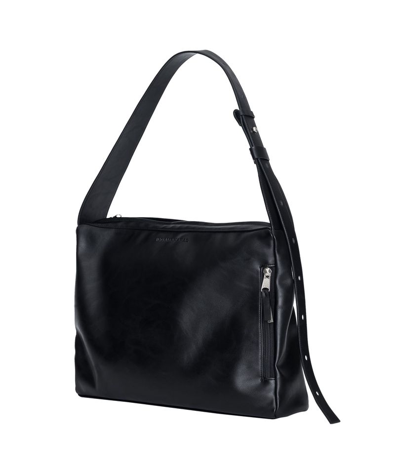 IUGAMAKARAS（イウガマカラス）の「Square Multi Bag (Black)（Bags）」