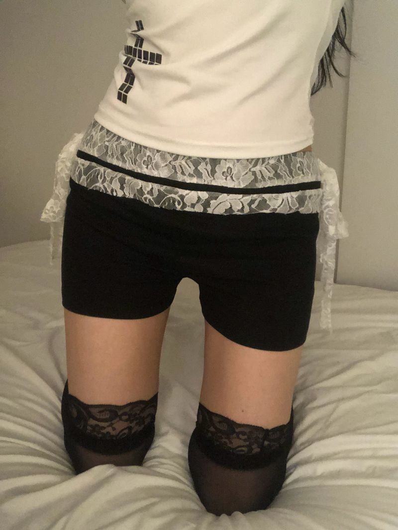 Side Ribbon Lace Shorts(Pants)