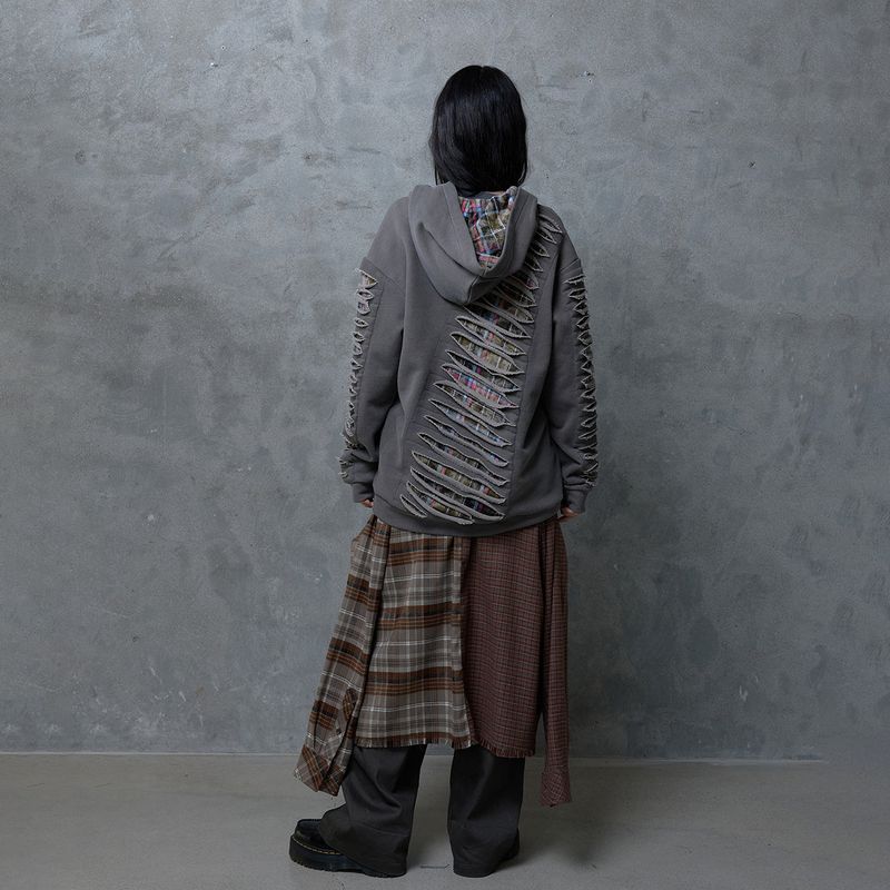 SLASHED CHECK HOODIE: BROWN