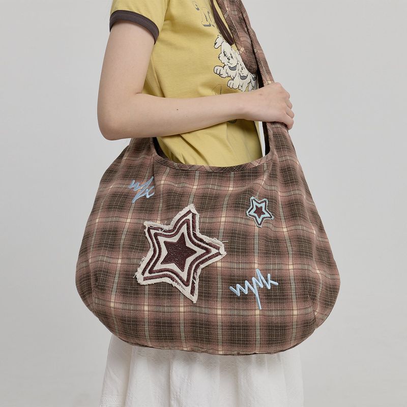 WaiKei（ワイケイ）の「スター チェック アップリケ ショルダー バッグ ブラウン（バッグ）」