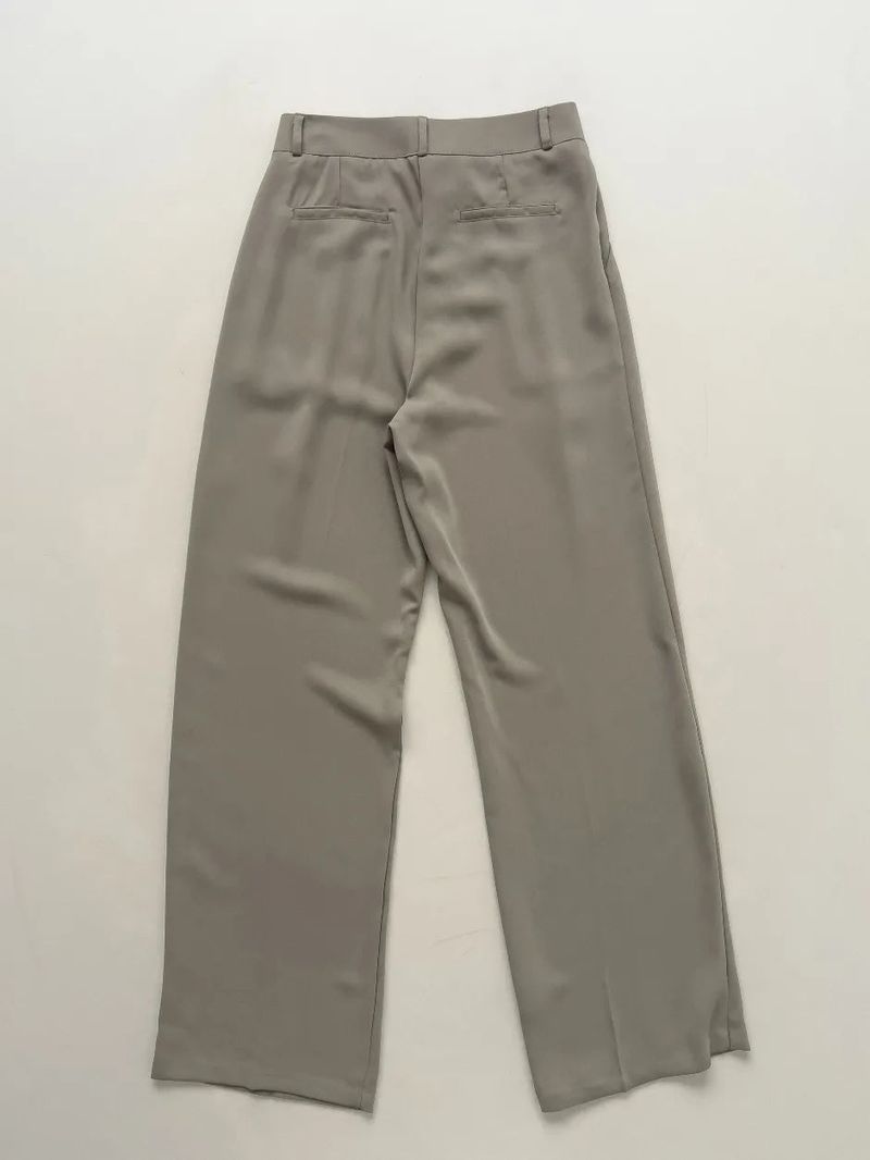 One Tuck Semi-Wide Slacks