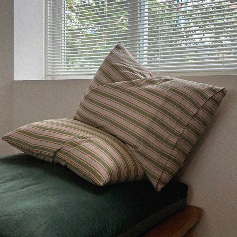 museonghwa（ムソンファ）の「woody green stripe pillow cover (40x60cm)（Interior）」