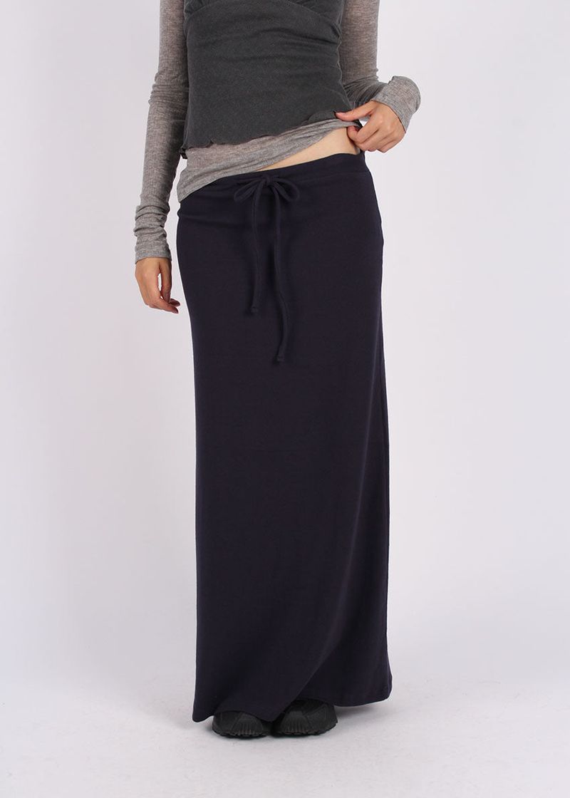 LOW FLOW LONG SKIRT