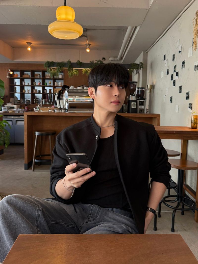 League wool crop cardigan jacket
