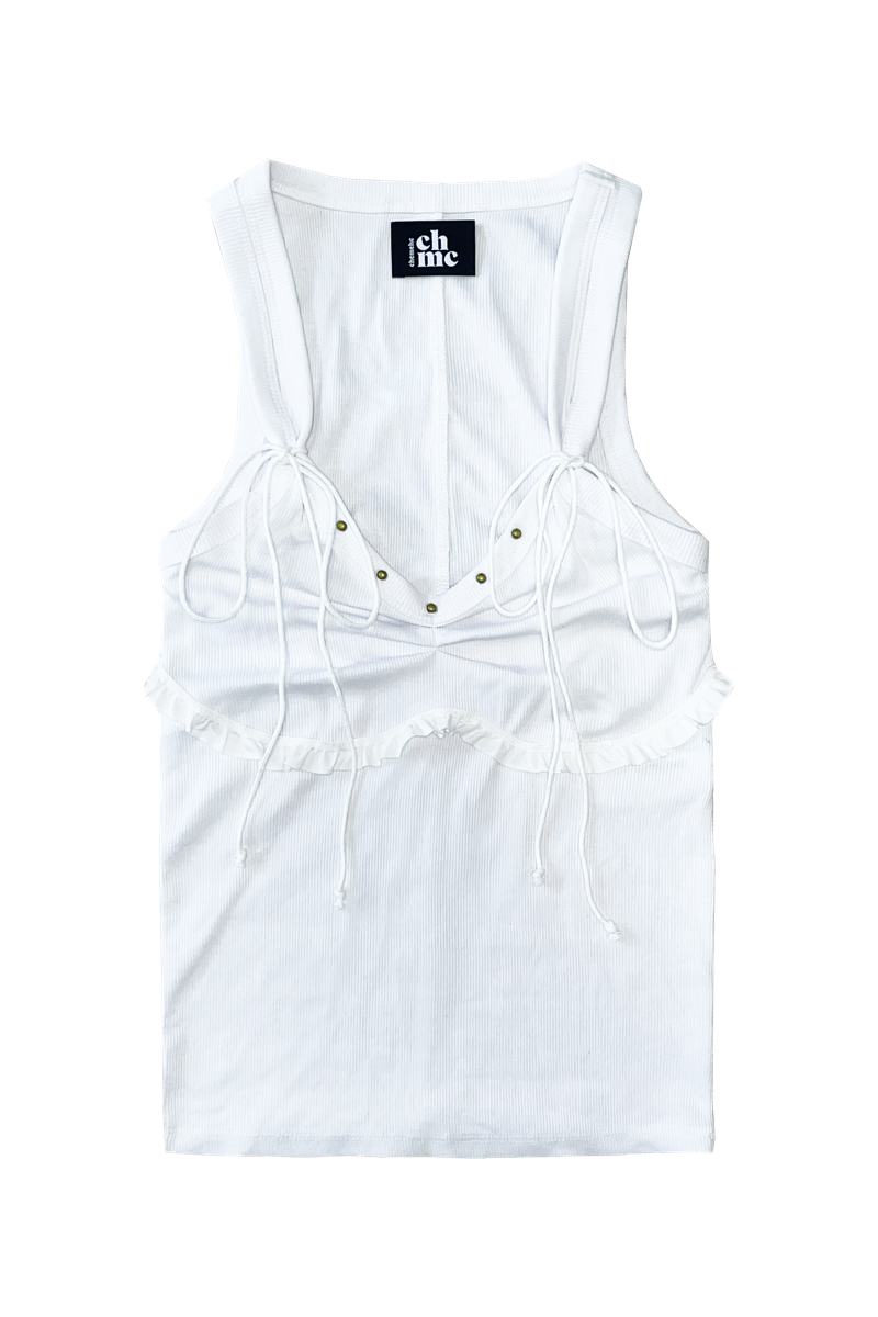 CHEMEHC（チェメッシ）の「STUD FRILL SLEEVELESS (WHITE)（Tops）」