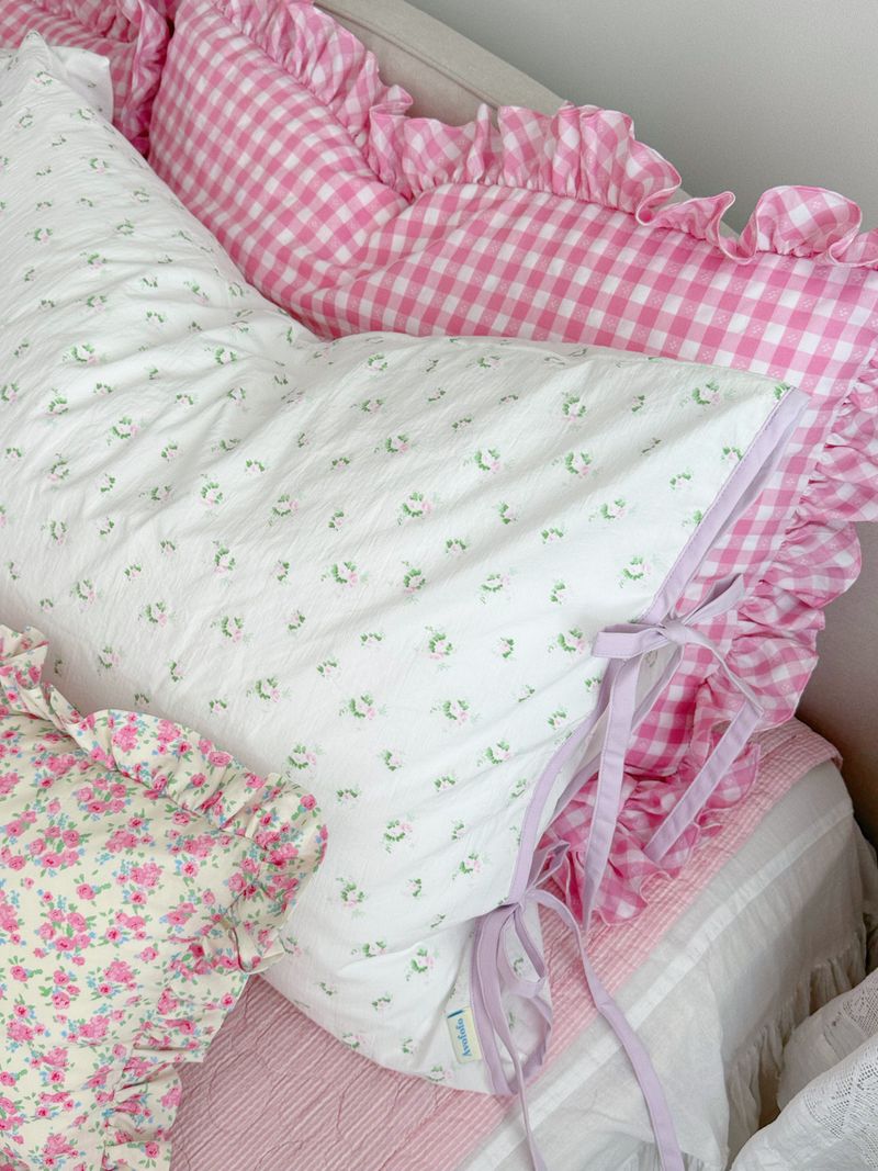 Flo ribbon string pillow cover floral pattern hotel style