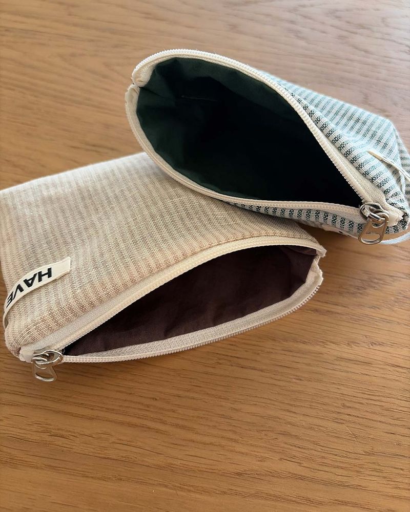Linen stripe flat pouch - beige , S size