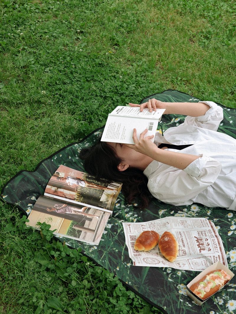 green bloom picnic mat