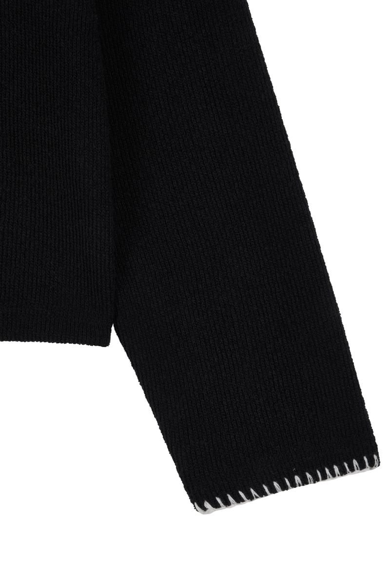 Ruff stitch knitwear