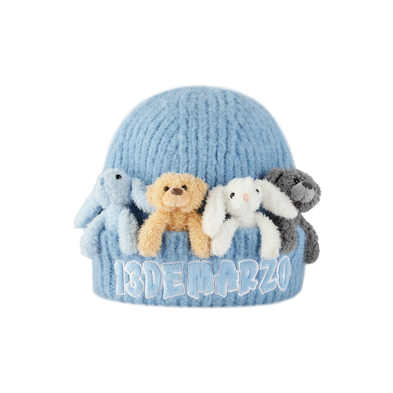 13DE MARZO（トレセ・デ・マルゾ）の「13DE MARZO Friends Hangout Beanie（Hats）」