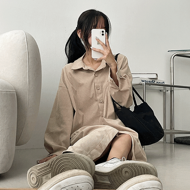 hijjoo（ハイチュー）の「Riden Collar Button Corduroy Long Dress（Dresses）」