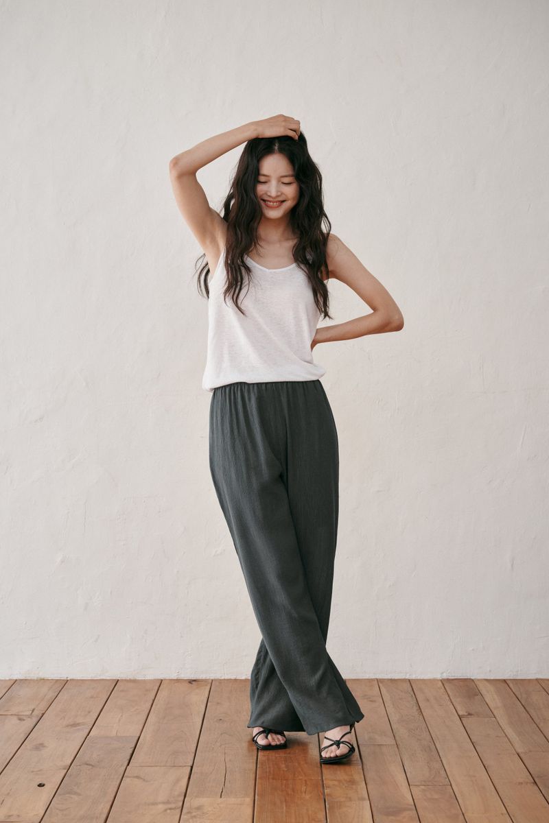 Linen V-neck sleeveless (Brown)