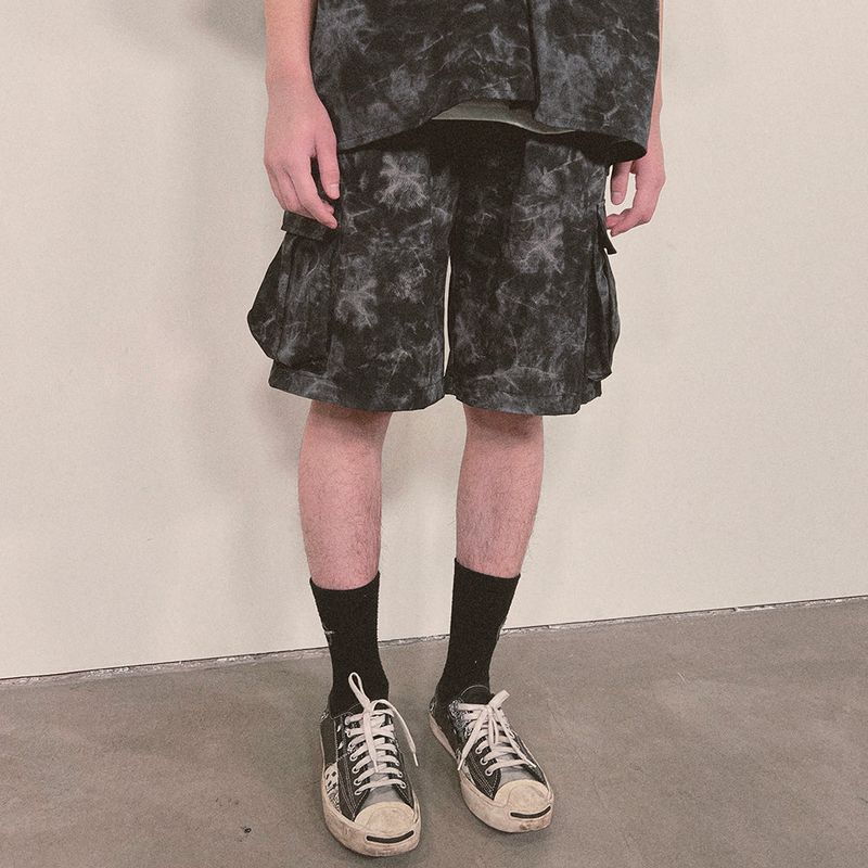 tie-dye cargo shorts_black