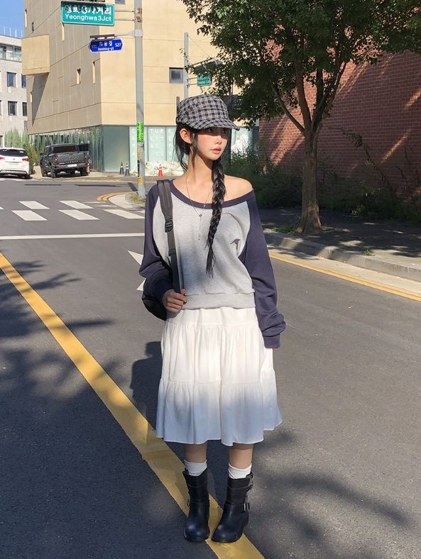 Tran Off-Shoulder Raglan Sweatshirt