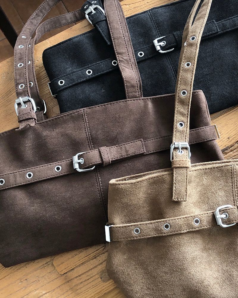 WONDER WONDER（ワンダーワンダー）の「Mokit Suede Belt Shoulder Bag（Bags）」