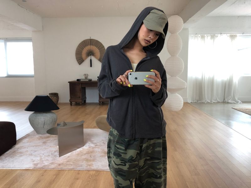 DAILY LIGHT HOOD ZIP-UP