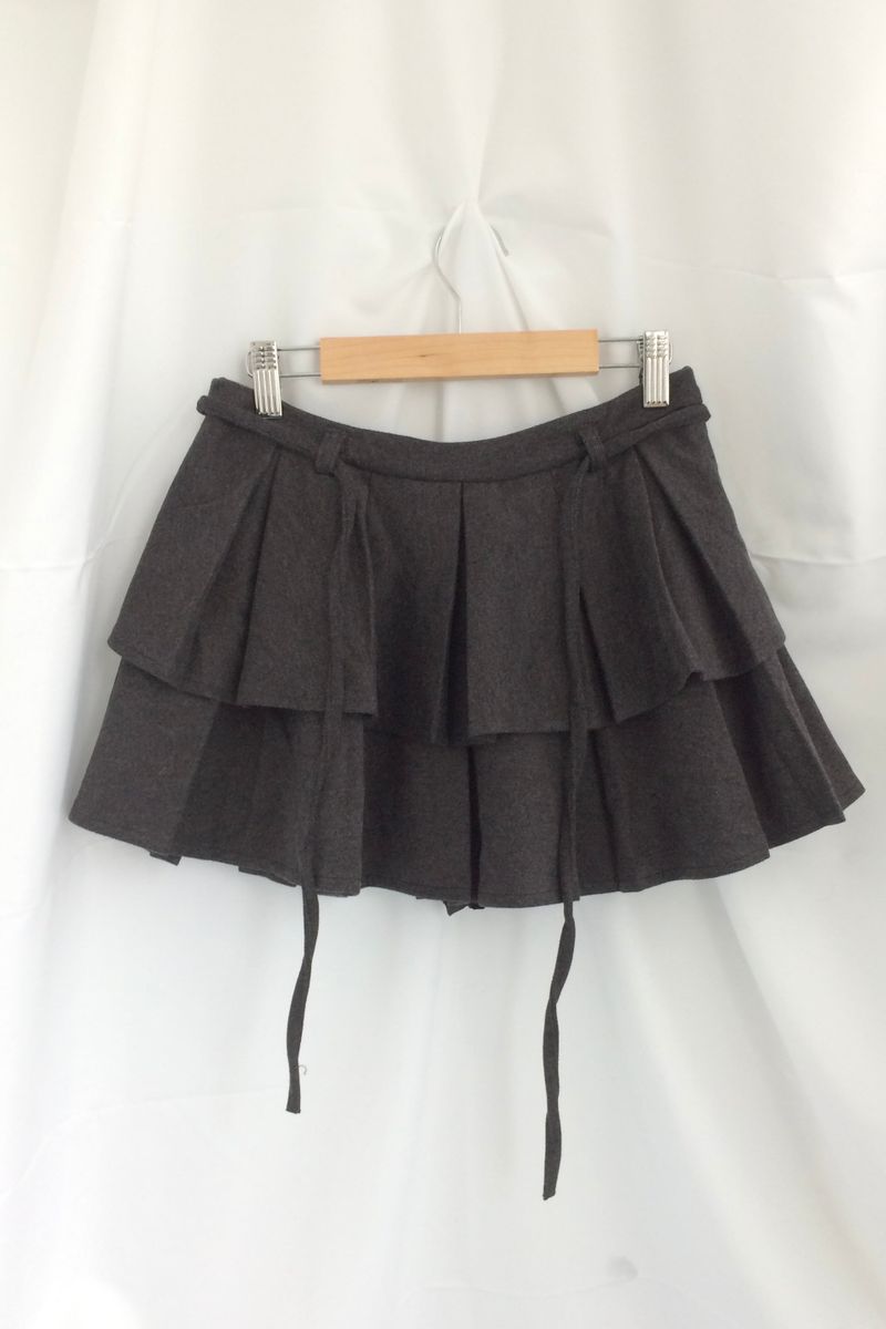 double frill pleated skirt