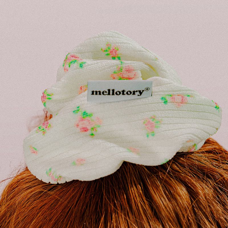 ROSE SOFT SCRUNCHIE (IVORY)