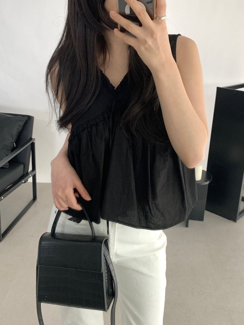 Devco Frill Sleeveless Blouse