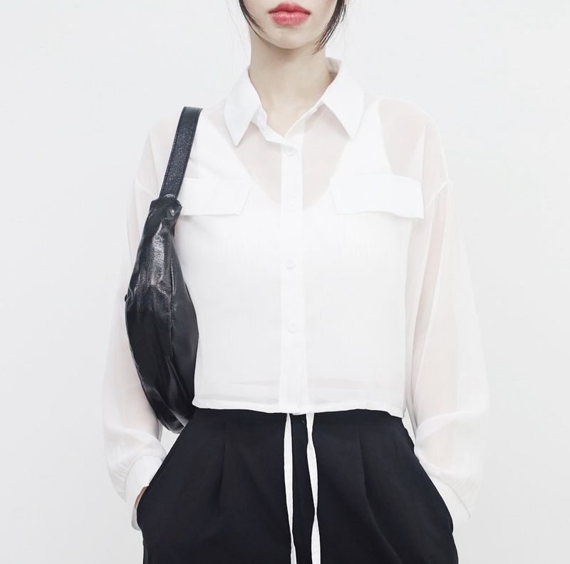 NONCODE（ノンコード）の「Vienne see-through cropped shirt + cropped sleeveless（Tops）」
