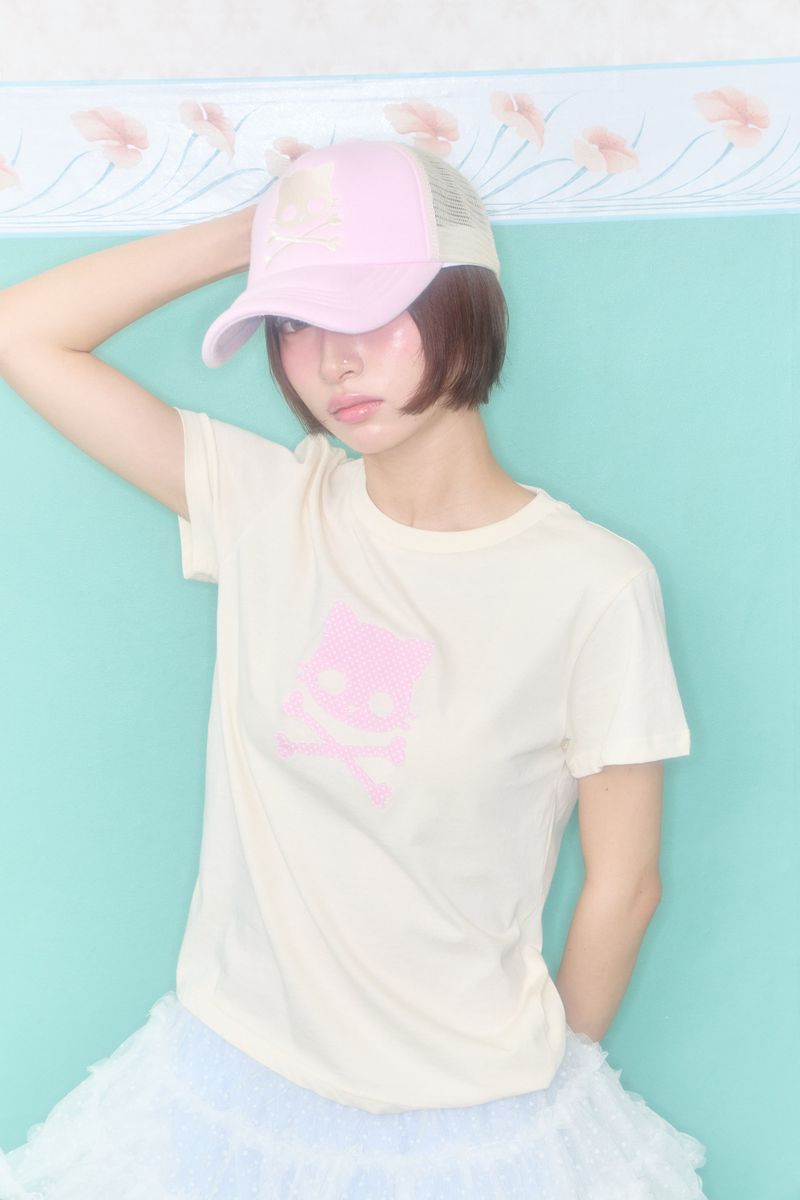 SHAKIRI（シャキリ）の「KIRI SKULL PATCH T-SHIRT (CREAM)（Tops）」
