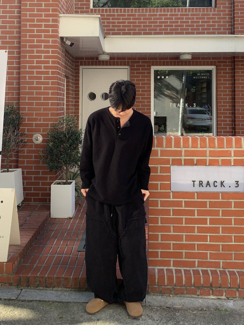 Bean over henley neck knit tee