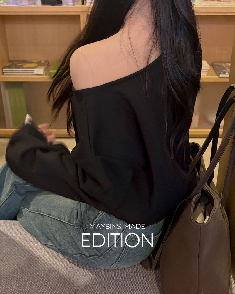 [MADE] Sine off‑shoulder sweatshirt