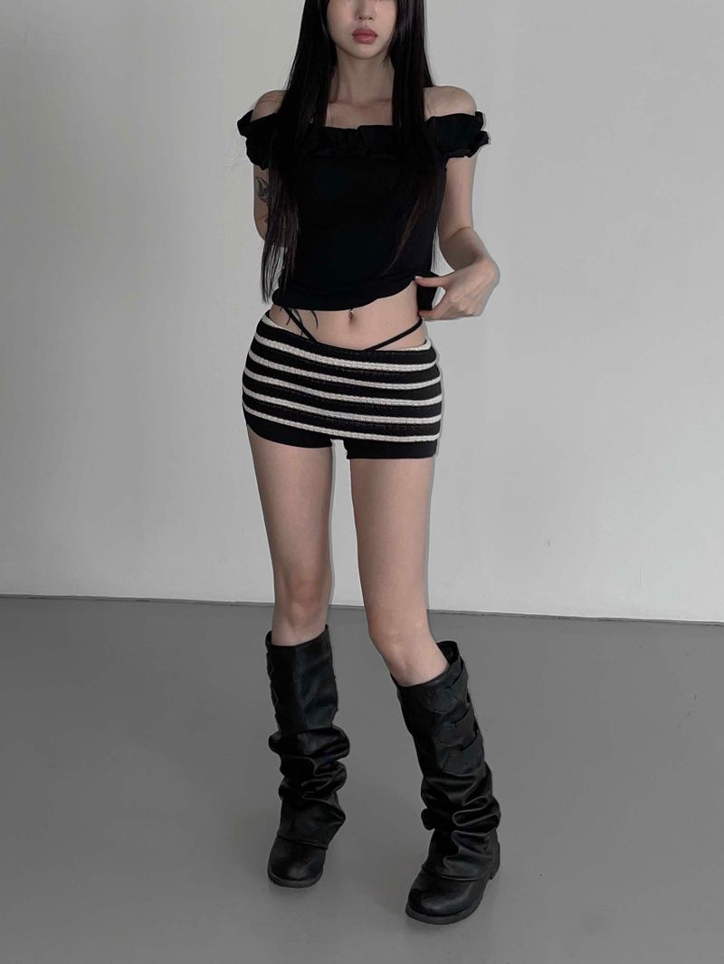 kiara kint string short(2 color)