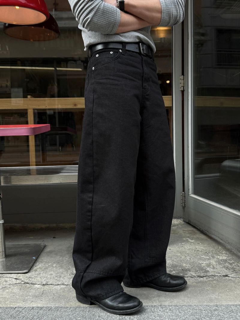 AVAND(アバンド)の「Dune cut-out denim pants(Pants)」