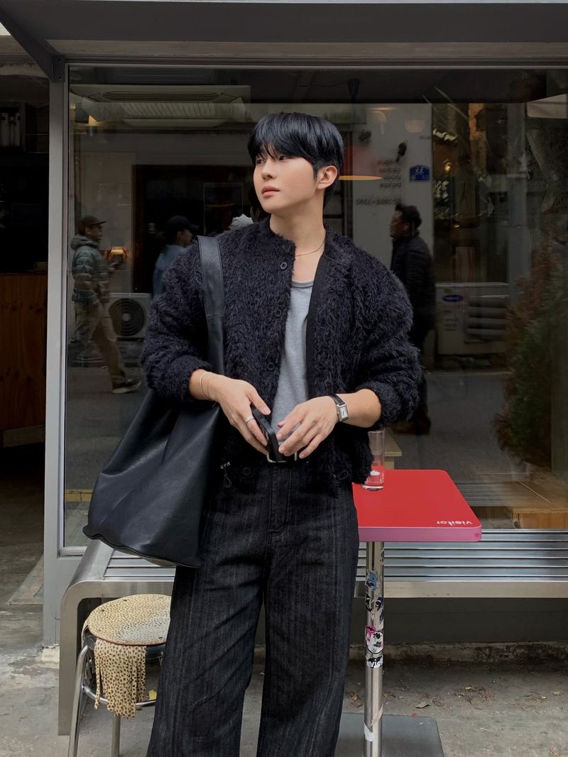 Airy texture cropped cardigan