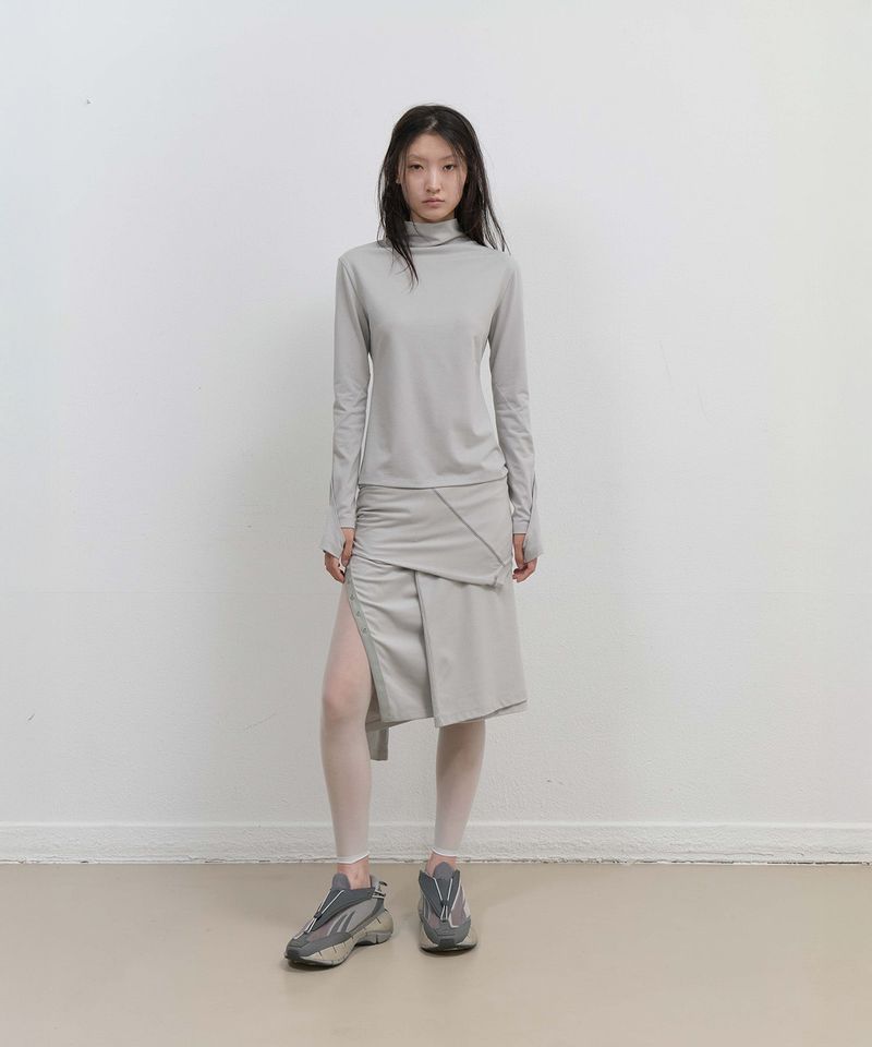 ojos（オホス）の「Mock Neck Tee / Mint Grey（Tops）」