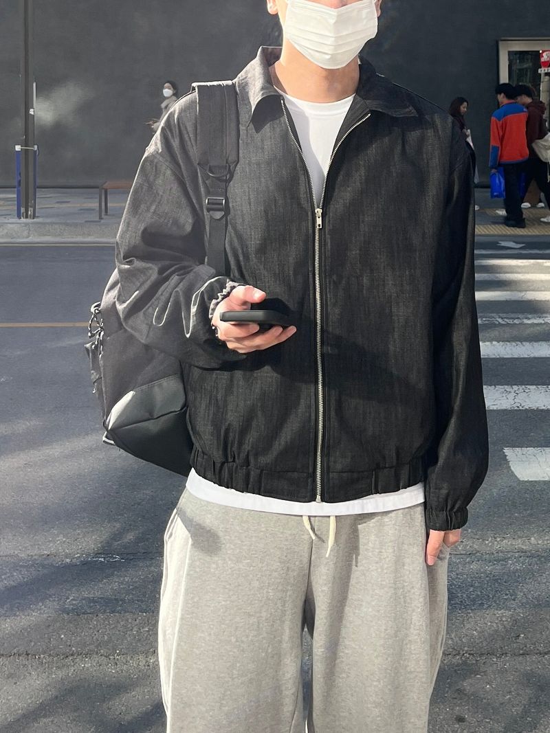 Side pintuck sweatpants