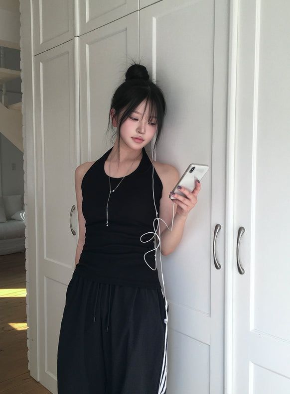 anyonemore（エニーワンモアー）の「Kure Plain Halter Long Sleeveless（Tops）」