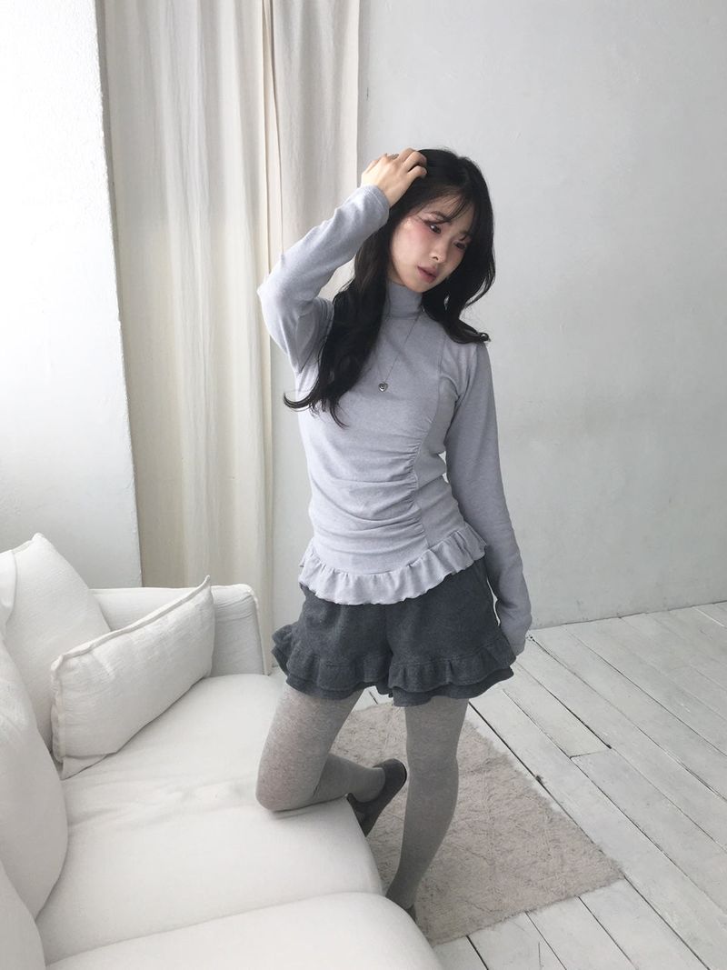 fleece frill shorts
