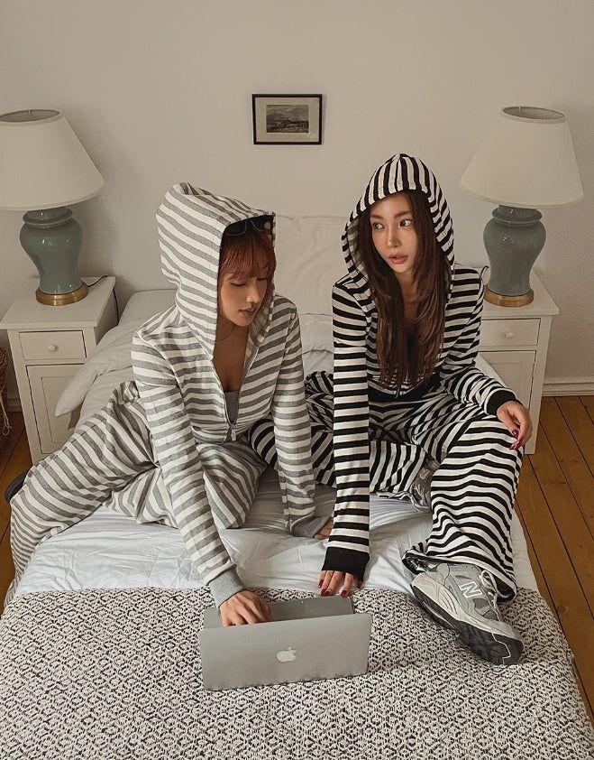 Annie Stripe Set-up Crop Hood Zip-Up